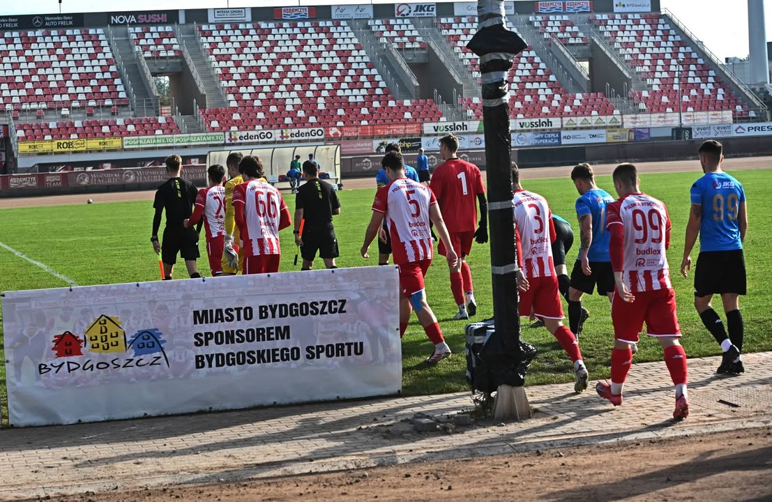 Mecz KP Polonia Bydgoszcz - LKS Dąbrowa Chełmińska w obiektywie Łukasz Wilk 📸 🤝 Dziękujemy…